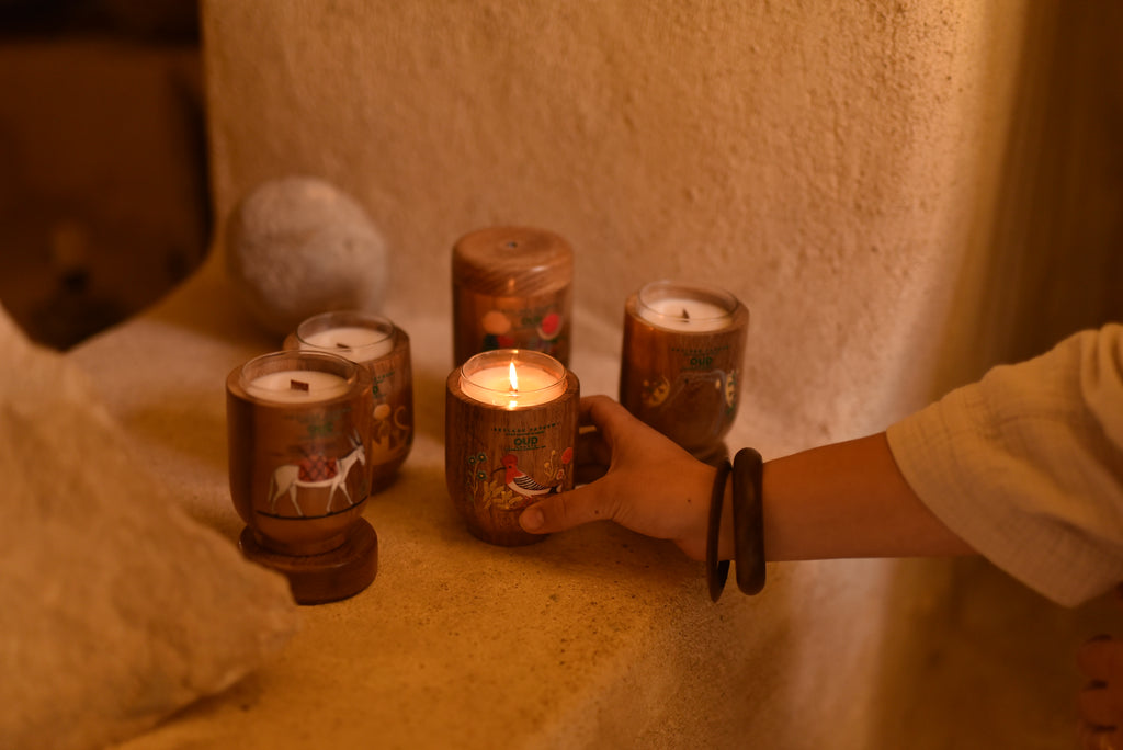 Oud Beeswax Candle – Donkey Illustration Edition