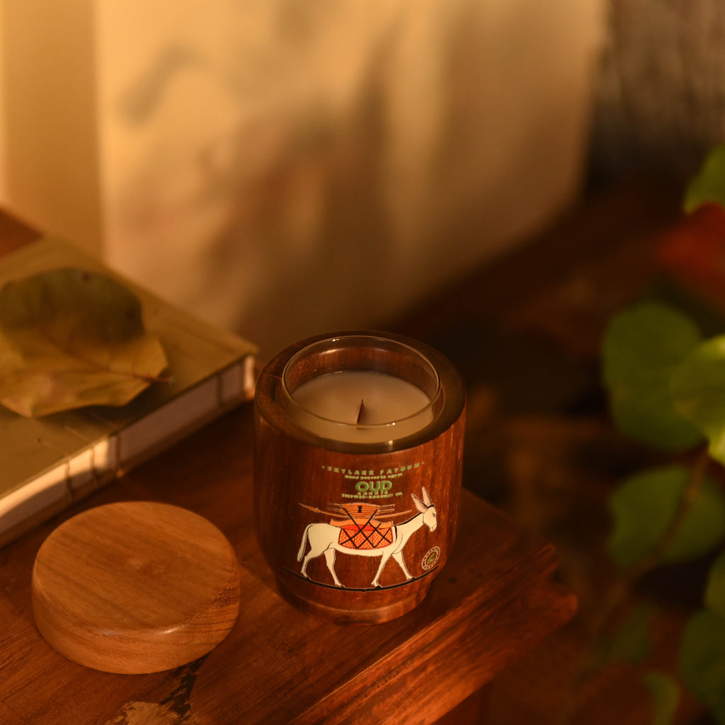 Oud Beeswax Candle – Donkey Illustration Edition