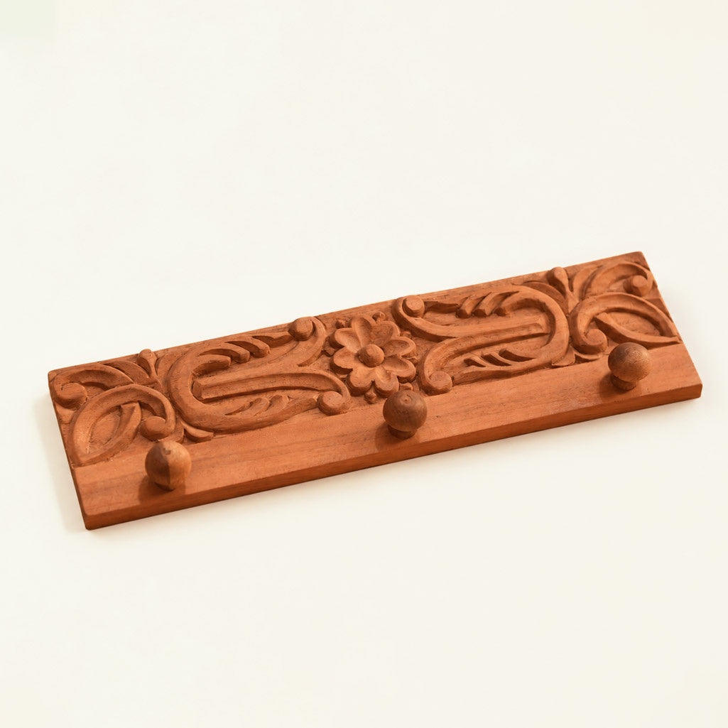 Hand-Carved Mahogany Wall Hook Rack (40 × 11 cm)