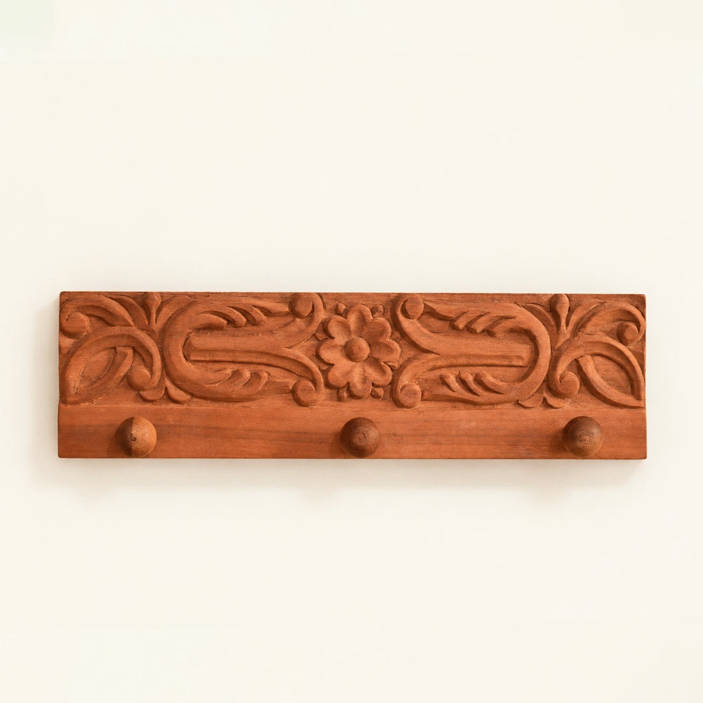 Hand-Carved Mahogany Wall Hook Rack (40 × 11 cm)
