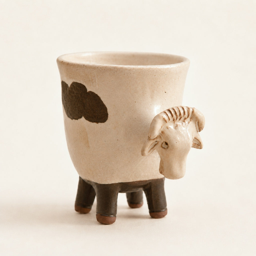 Handcrafted Ceramic Buffalo Bowl (16 × 13 cm)